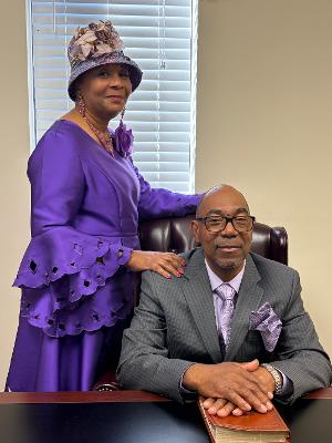 PictureHere are some famous Black Americans who have made significant contributions to history and society: Martin Luther King Jr.: A leader in the civil rights movement known for his nonviolent protests against racial segregation. Harriet Tubman: An abolitionist and political activist who escaped slavery and helped others to freedom via the Underground Railroad. Barack Obama: The first African American president of the United States, serving from 2009 to 2017. Rosa Parks: Known as the 